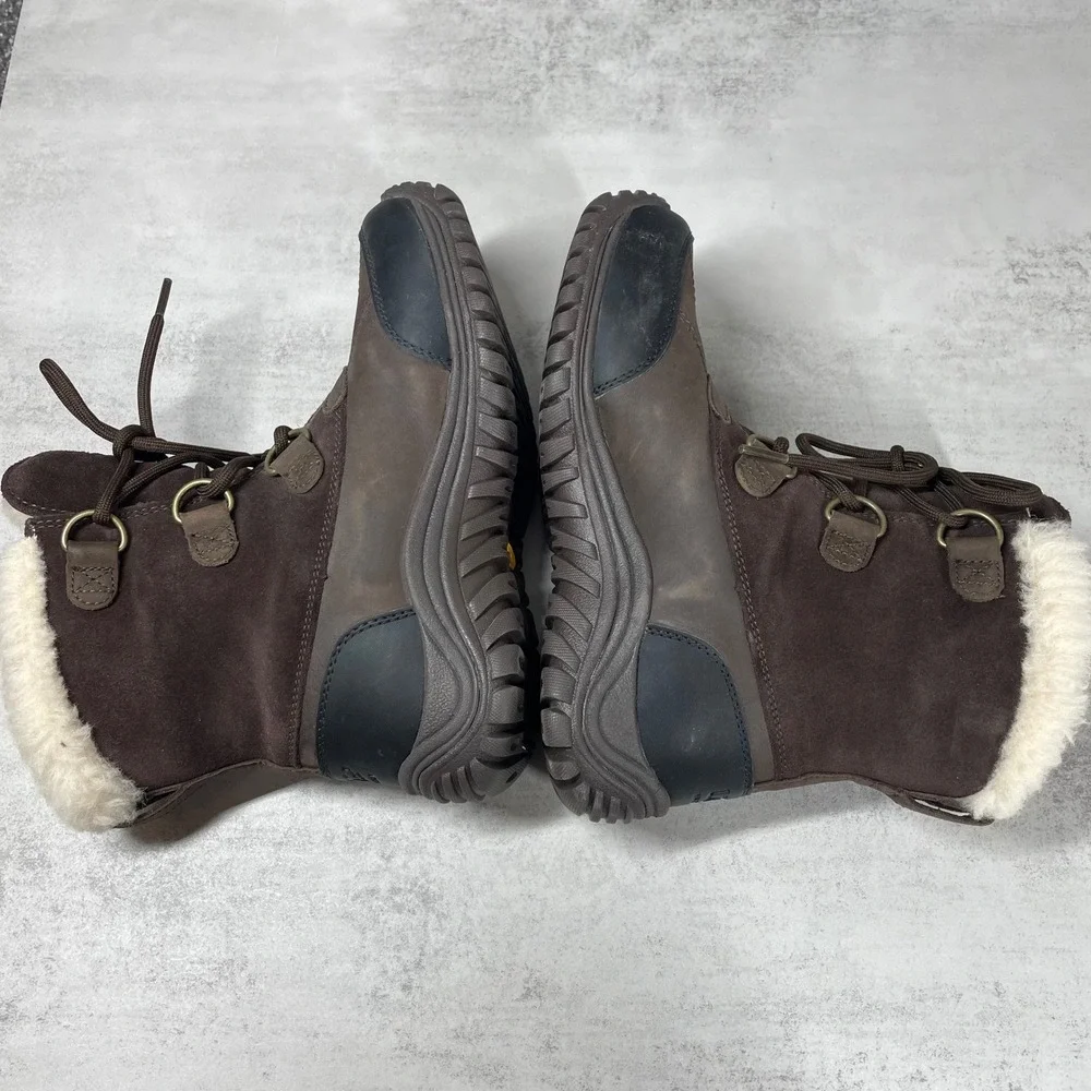 UGG Boots Womens 7 Ostrander Waterproof Winter Leather Sheepskin Lace Up